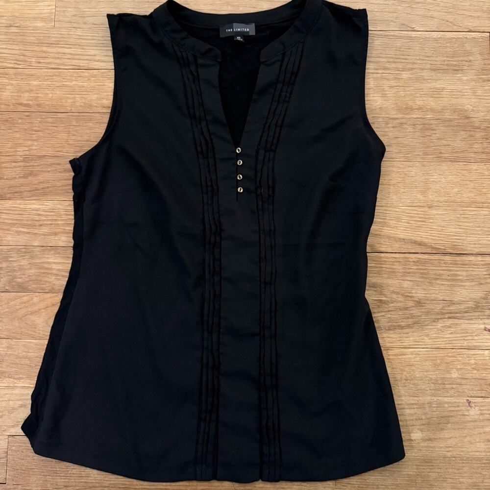 The Limit black sleeveless V-neck embellished blouse shirt top size XS
 b42